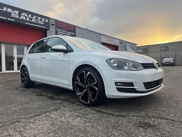 White Used 2016 VW Golf VII Edition Hatchback | £9,995 (Fair price) - Image 1/4