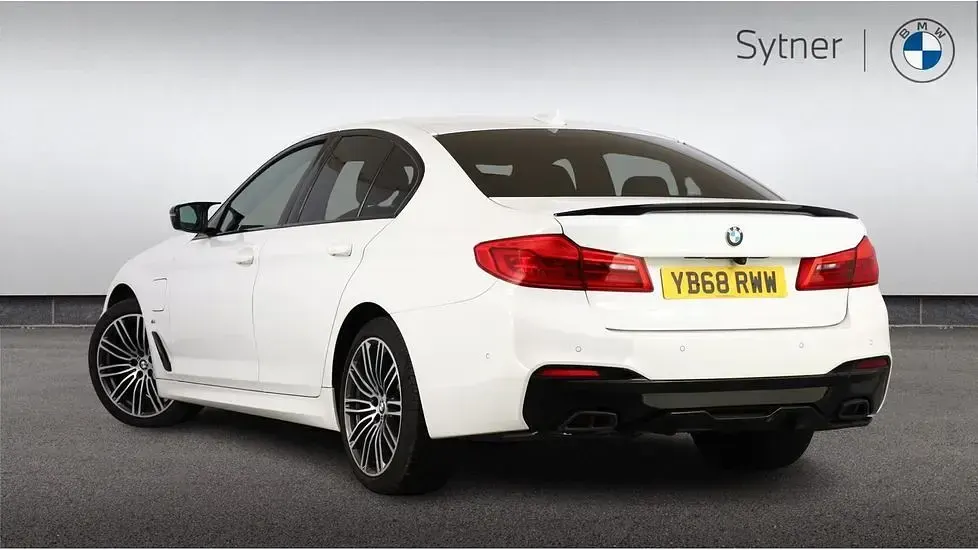 Used BMW 530e iPerformance 249 HP (183 kW) 2018 White