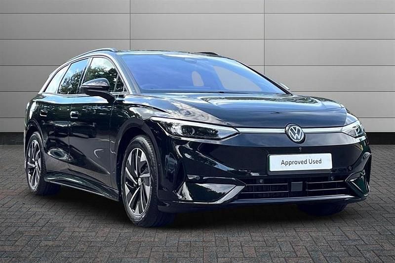 Grenadilla black Used 2025 VW ID.7 Pro Hatchback | £43,990 (Fair price) - Image 1/3