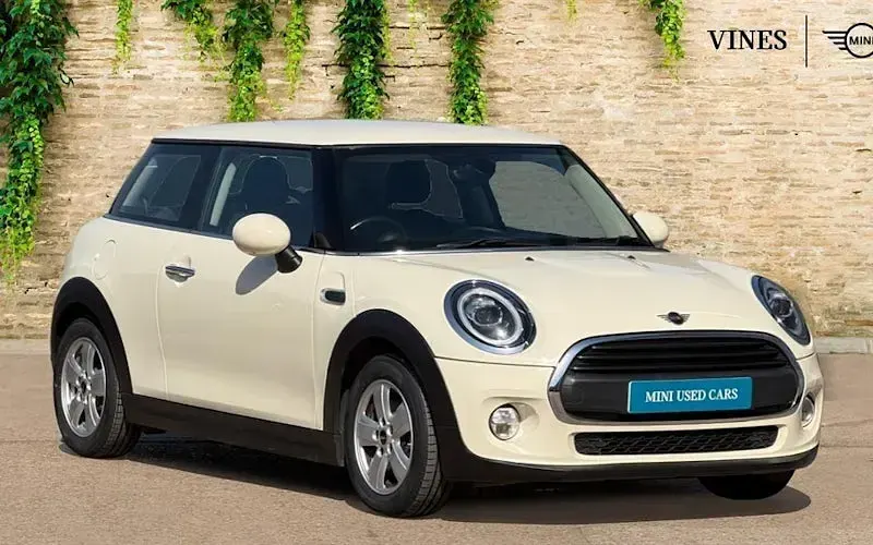 Used Mini ONE Hatch 102 HP (75 kW) 2018 Hatchback