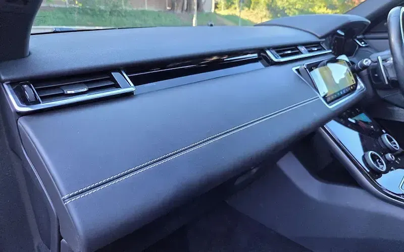 Used Land Rover Range Rover Velar HSE Dynamic 241 HP (177 kW) 2019 Silver SUV
