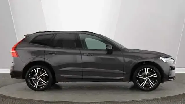 Usado Volvo XC60 R-Design 247 HP (181 kW) 2022 SUV