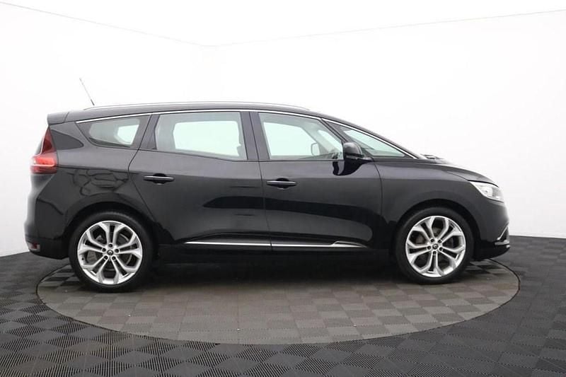 Used Renault Grand Scénic IV Iconic 140 HP (102 kW) 2019 Black MPV
