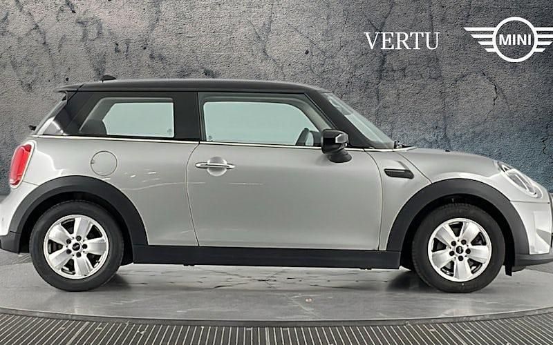 Used Mini Cooper Classic 136 HP (100 kW) 2022 Silver Hatchback