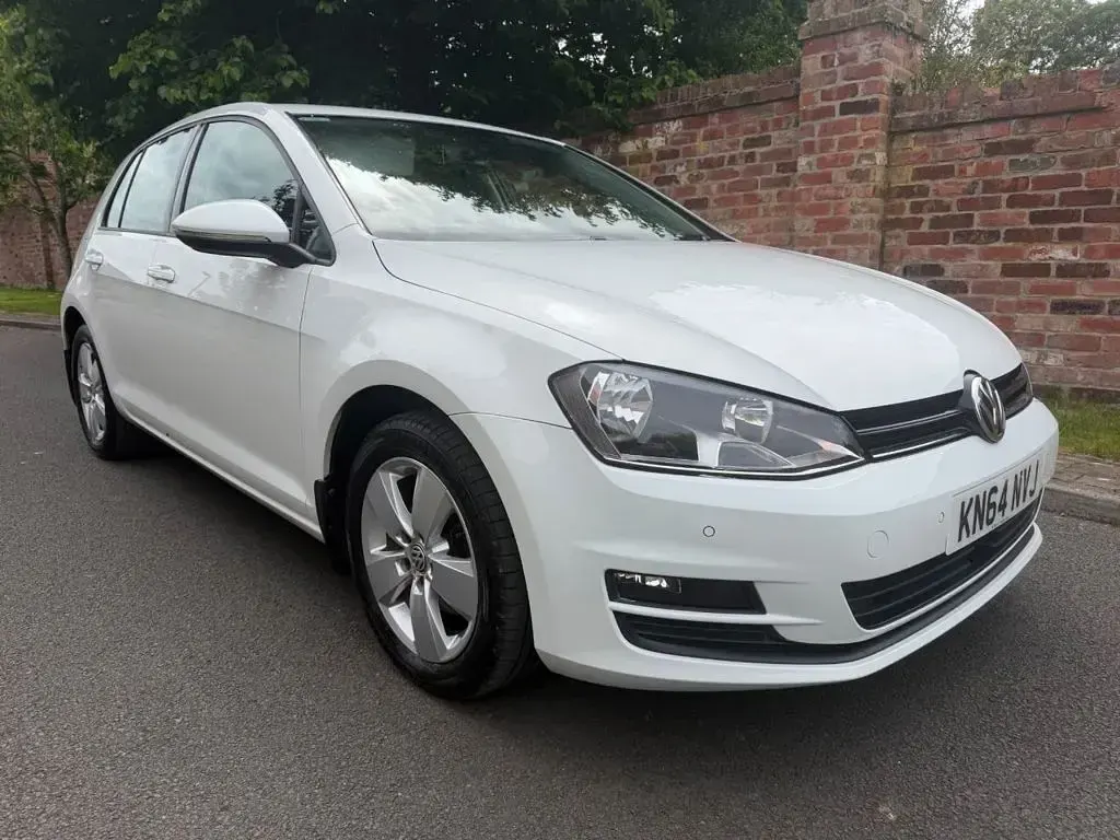 Used VW Golf VII Match 122 HP (89 kW) 2014 White Hatchback