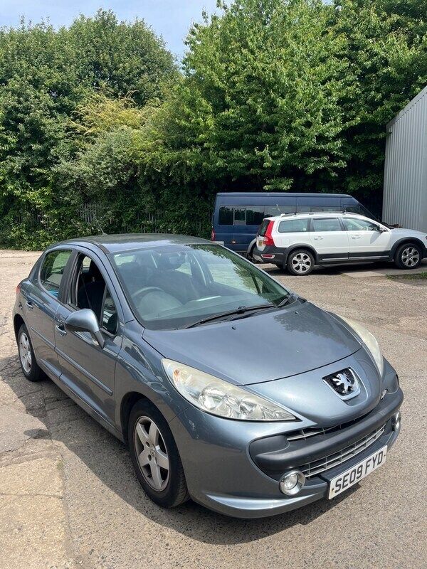 Grey Used 2009 Peugeot 207 Sport Hatchback | £999 (Good price) - Image 1/4