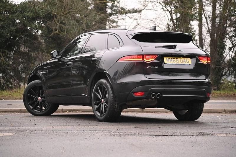 Used Jaguar F-Pace Chequered Flag 180 HP (132 kW) 2019 Black SUV
