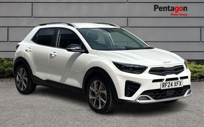 White Used 2024 Kia Stonic 4 SUV | £19,265 (A bit pricey) - Image 1/4