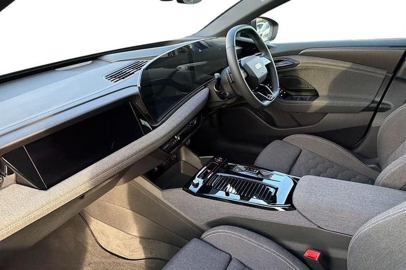 Used Audi A6 e-tron Comfort 210 kW (286 HP) 2025 Siam beige Estate