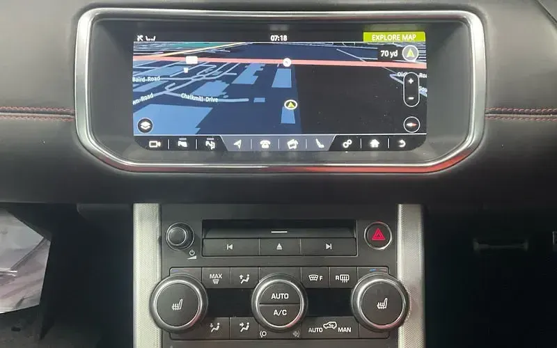 Used Land Rover Range Rover evoque HSE Dynamic 179 HP (131 kW) 2018 Hatchback