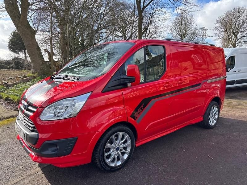 Used Ford Transit Custom Sport 170 HP (125 kW) 2017 Red Van
