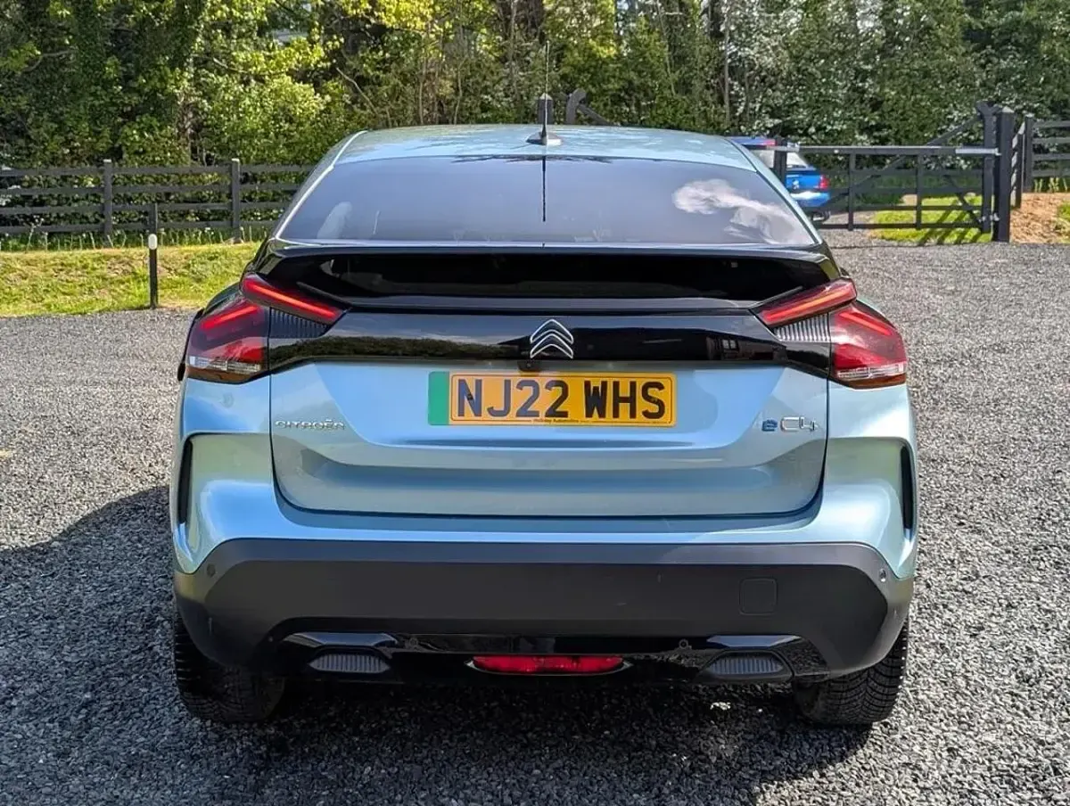Used Citroën e-C4 100 kW (136 HP) 2022 Blue Hatchback