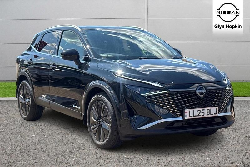 Black New 2025 Nissan Qashqai Tekna SUV | £35,236 - Image 1/4