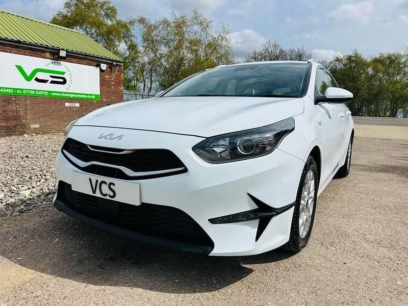 Used Kia Ceed Sportswagon 2022 White Estate