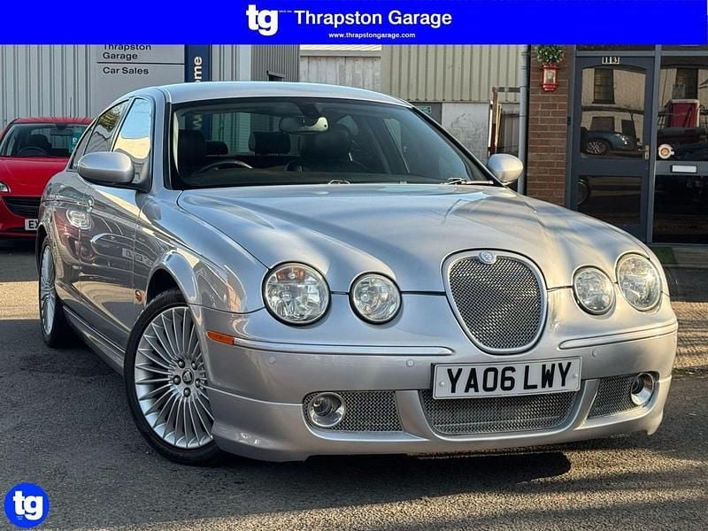 Used Jaguar S-Type S 207 HP (152 kW) 2006 Silver Sedan