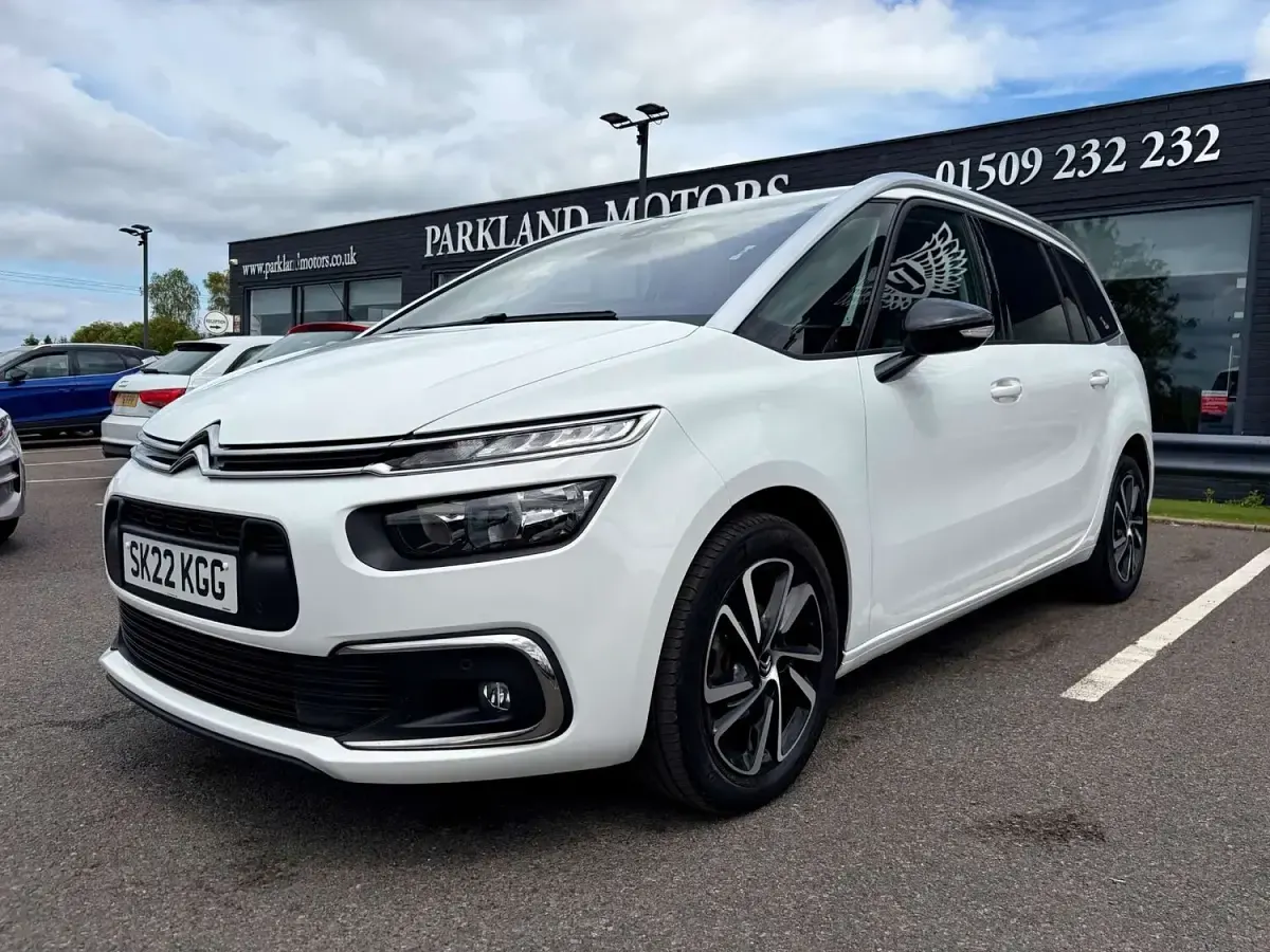 Used Citroën C4 SpaceTourer 2022 White MPV