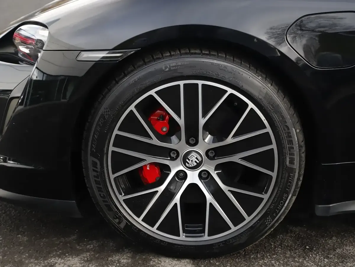 Used Porsche Taycan Performance Package 419 kW (571 HP) 2021 Black Sedan