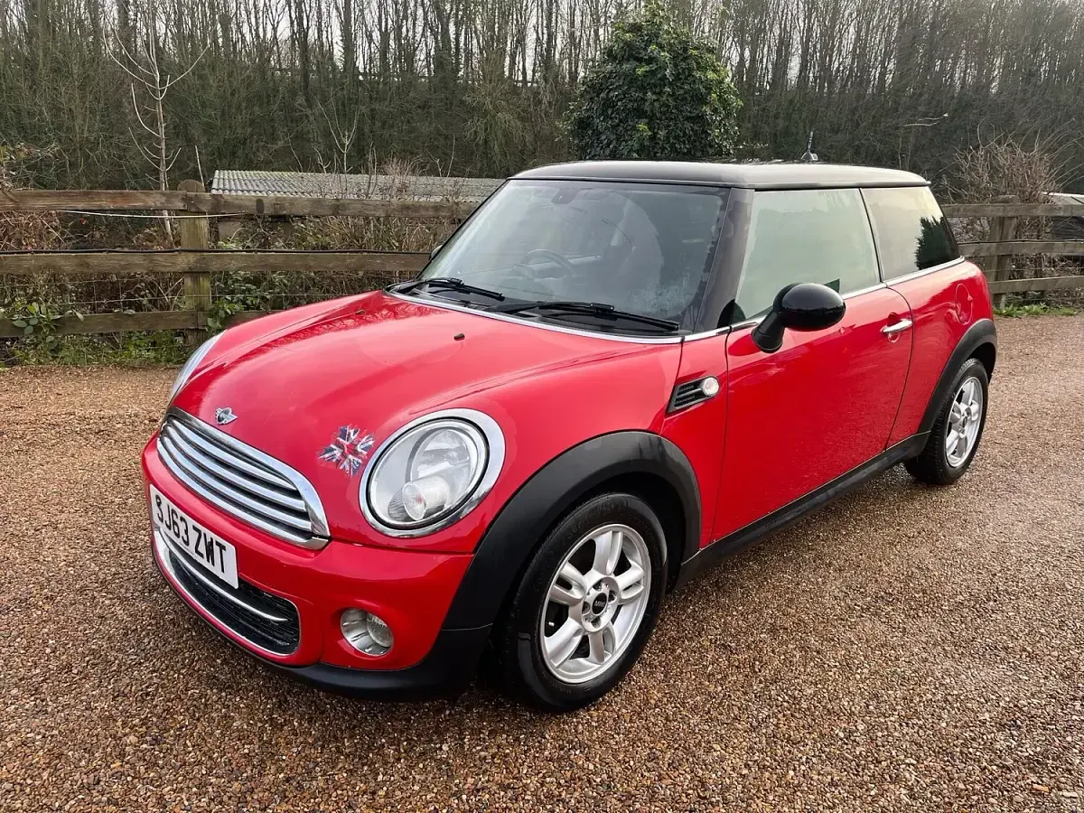 Used Mini Cooper D Hatch 112 HP (82 kW) 2013 Red Hatchback