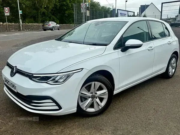 Used VW Golf VII Life 130 HP (95 kW) 2020 White Hatchback