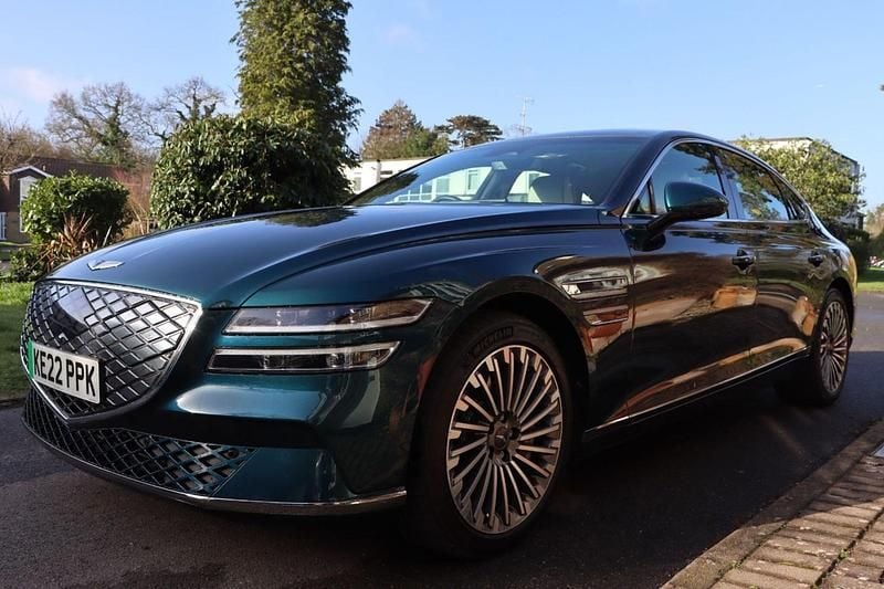 Used Genesis G80 272 kW (370 HP) 2022 Blue Sedan