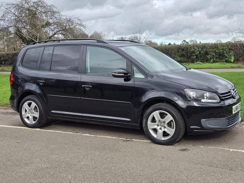 Used VW Touran 140 HP (102 kW) 2014 Black MPV