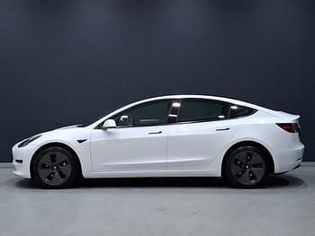 Used Tesla Model 3 RWD 208 kW (283 HP) 2022 White Sedan