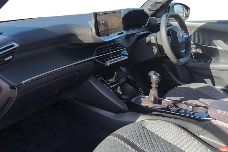 Used Peugeot 2008 Allure 129 HP (94 kW) 2025 Grey SUV