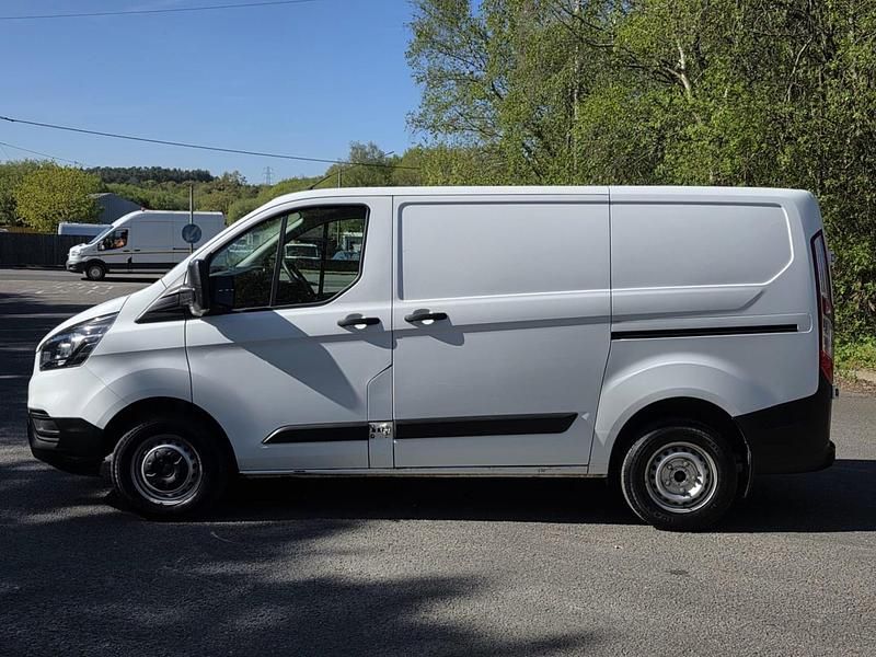 Begagnad Ford Transit Custom 105 HK (77 kW) 2020 Vit Van