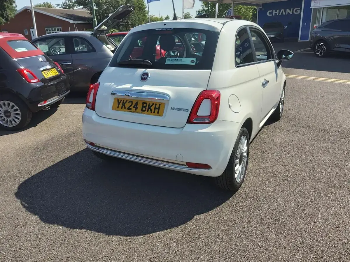 Used Fiat 500 S 70 HP (51 kW) 2024 White Hatchback