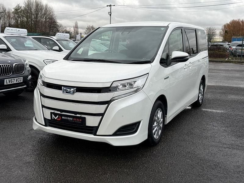 Used Toyota Noah 2025 White MPV