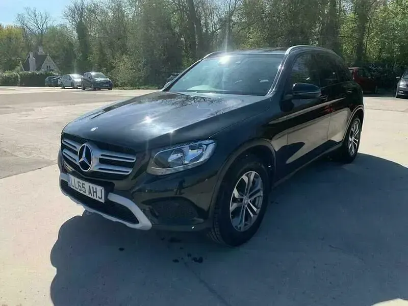 Begagnad Mercedes GLC250 SE 2016 Svart Kombi