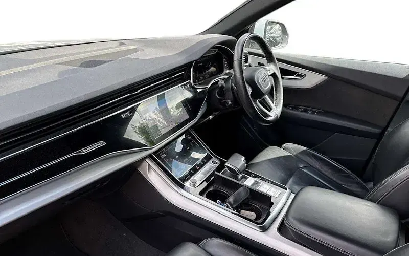 Used Audi Q8 S-Line 286 HP (210 kW) 2023 SUV