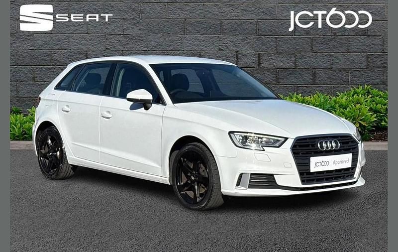 Used Audi A3 Sport 147 HP (108 kW) 2019 White Sedan