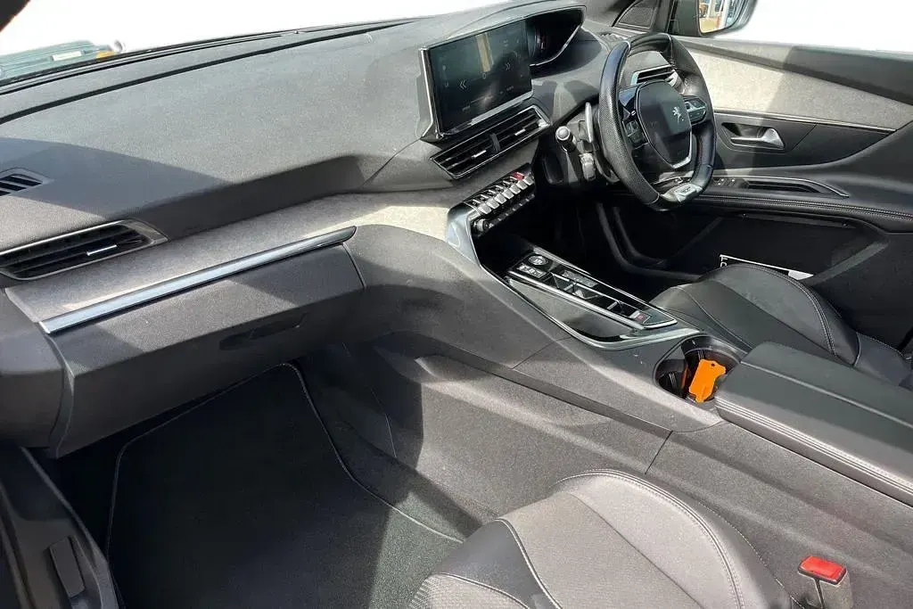Used Peugeot 3008 GTi 131 HP (96 kW) 2023 SUV