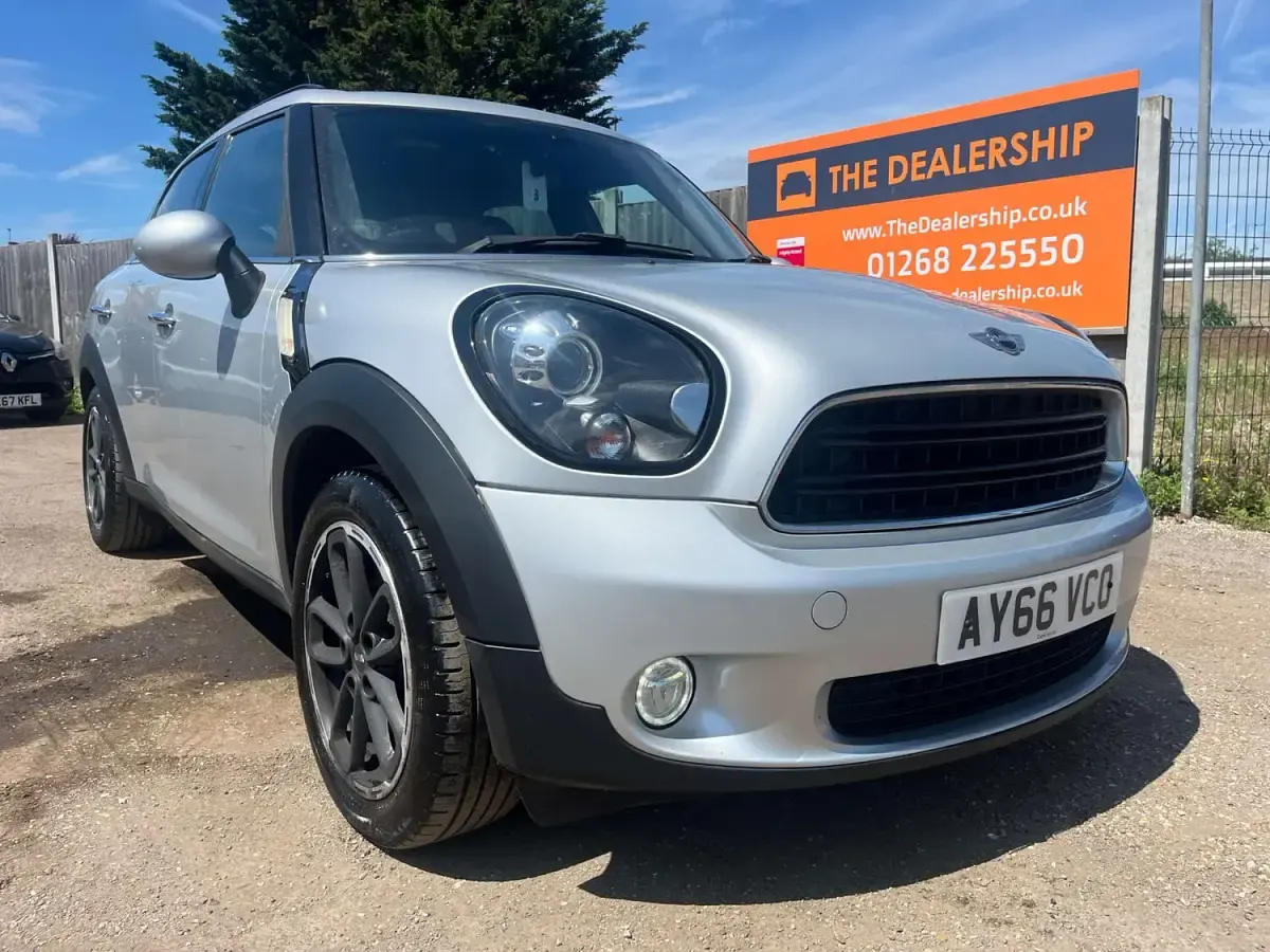 Used Mini Cooper D Countryman 2016 Silver SUV