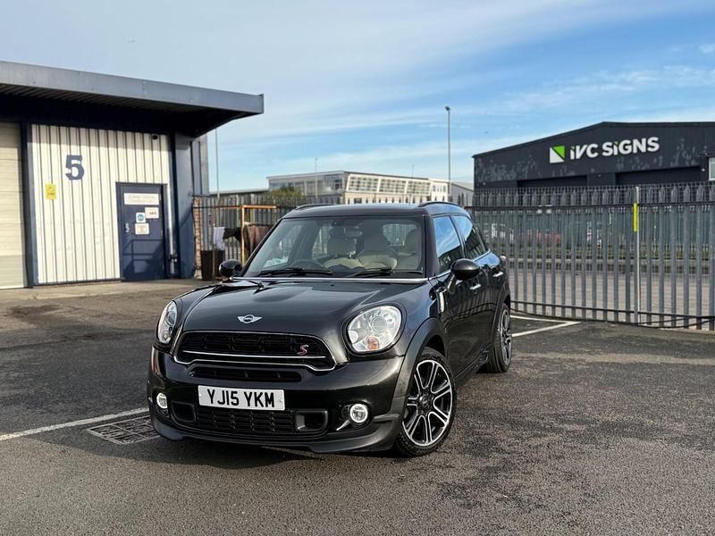 Black Used 2015 Mini Cooper S Hatchback | £5,995 (Good price) - Image 1/4