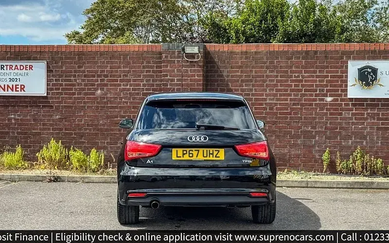 Used Audi A1 Sportback Sport 95 HP (69 kW) 2017 Black Hatchback