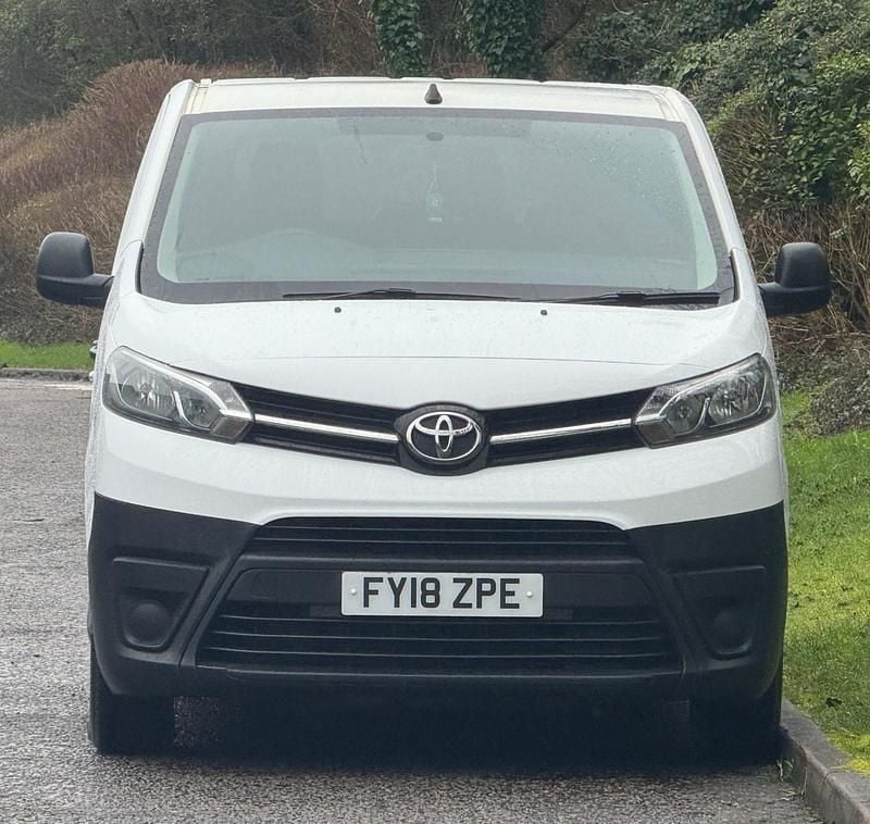 Used Toyota Proace Verso City 2018 White Estate