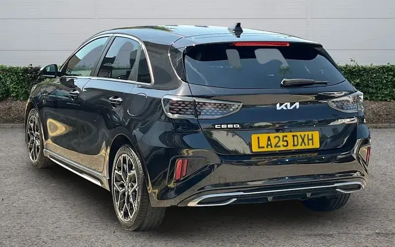 Used Kia Ceed GT-Line 140 HP (102 kW) 2024 Hatchback