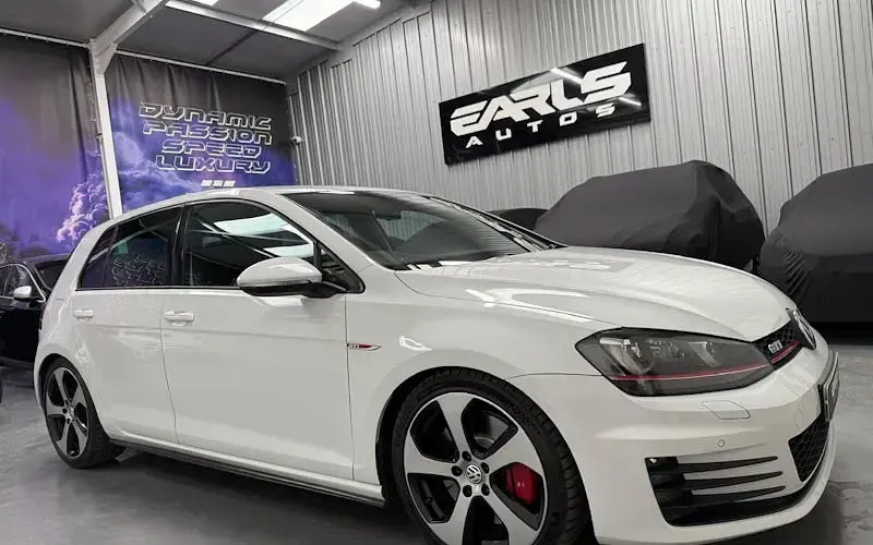 Used VW Golf VII GTI 230 HP (169 kW) 2015 Hatchback