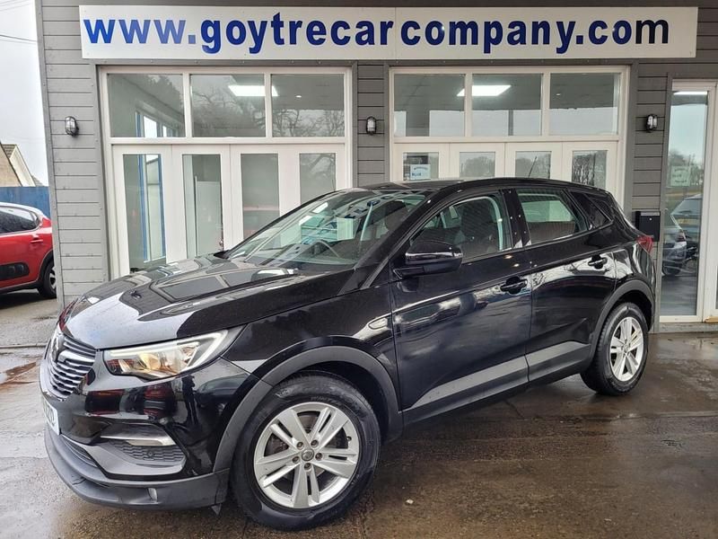 Used Vauxhall Grandland X S 130 HP (95 kW) 2019 Black SUV