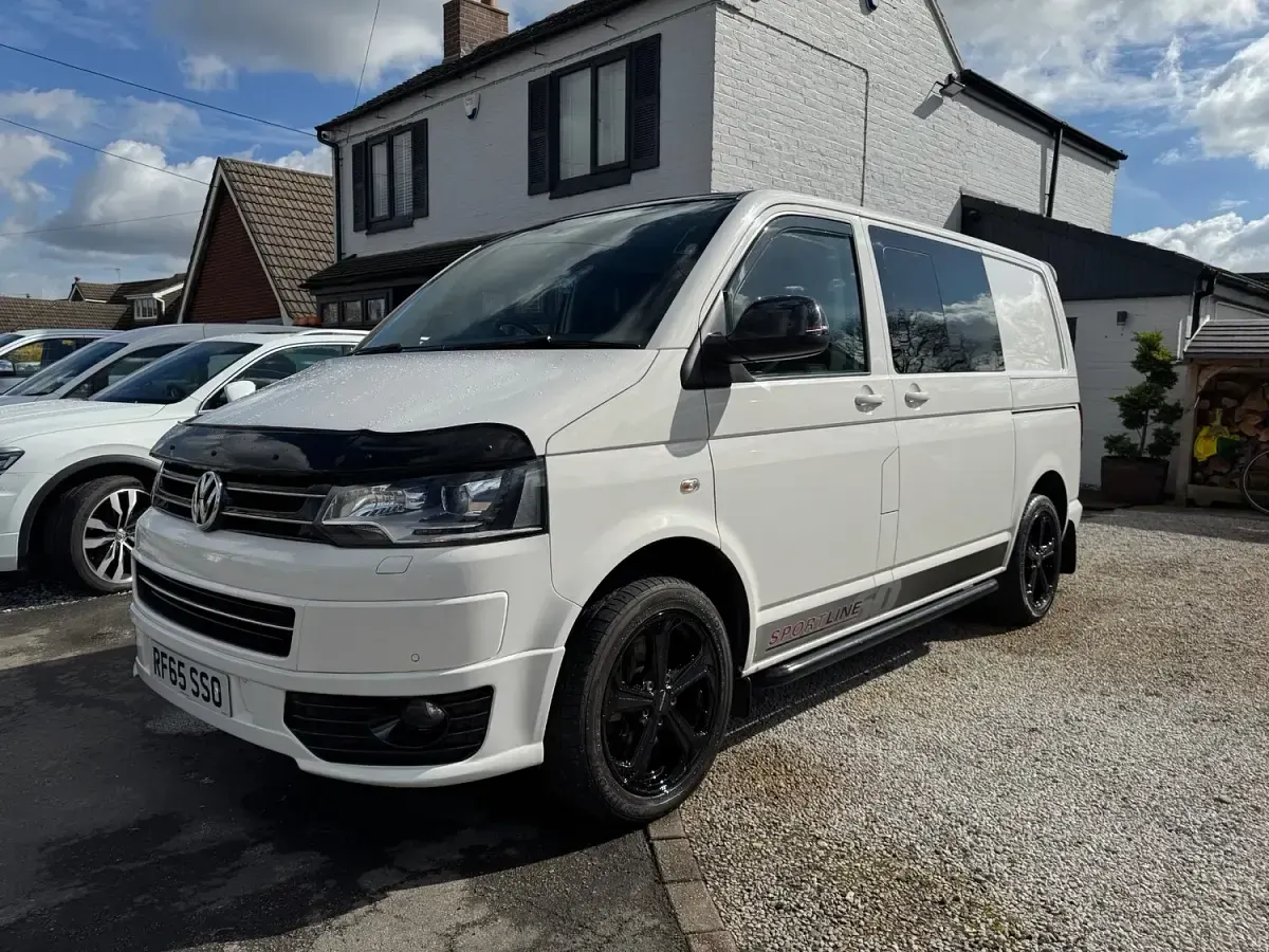 Used VW T5 Sportline 180 HP (132 kW) 2015 White Van