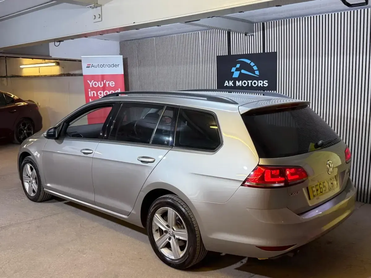 Used VW Golf VII SE 110 HP (80 kW) 2015 Silver Estate