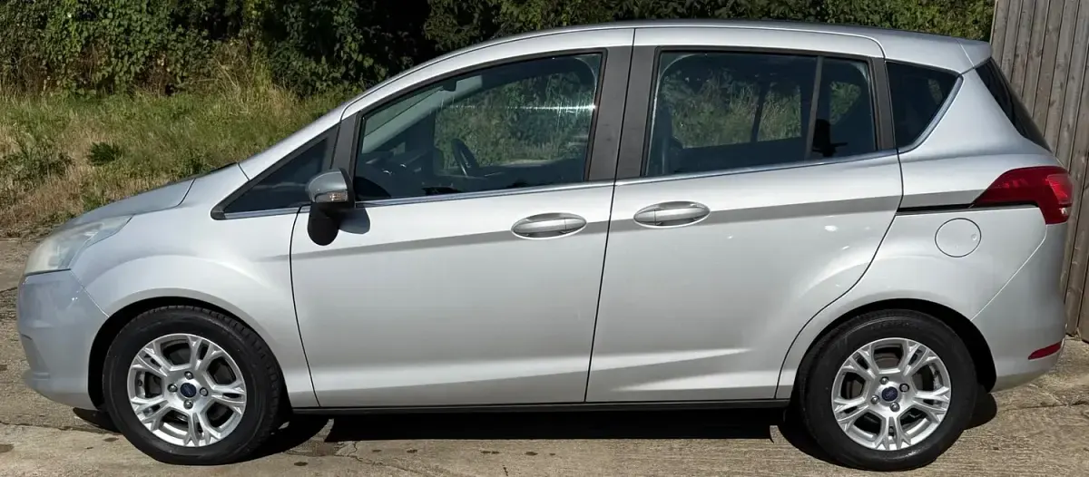 Used Ford B-MAX Zetec 90 HP (66 kW) 2013 Silver MPV