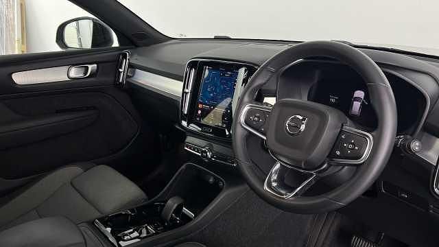 Usado Volvo XC40 Plus 161 CV (118 kW) 2024 SUV