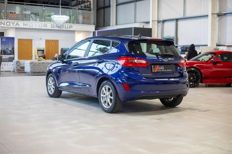 Used Ford Fiesta Zetec 100 HP (73 kW) 2017 Blue Hatchback