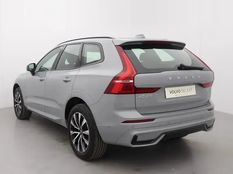 Used Volvo XC60 Plus 250 HP (183 kW) 2025 Grey SUV