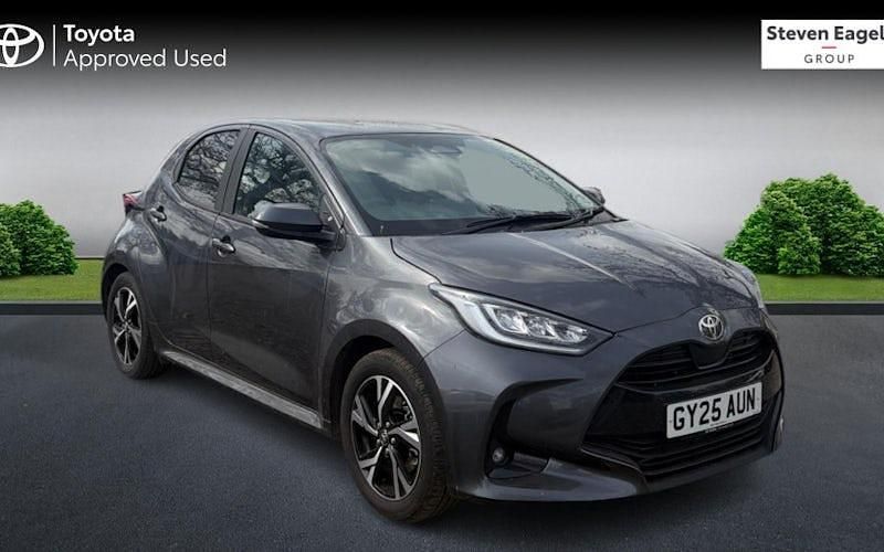 Used Toyota Yaris Hybrid Design 116 HP (85 kW) 2026 Hatchback