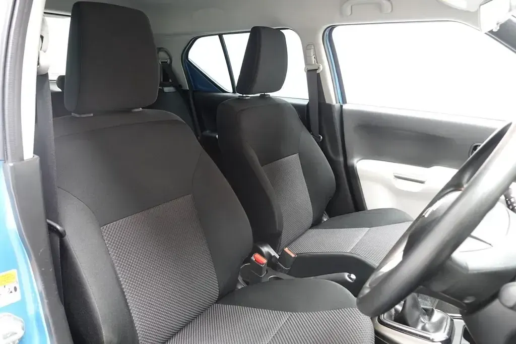 Używany Suzuki Ignis SZ3 90 KM (66 kW) 2019 Niebieski SUV
