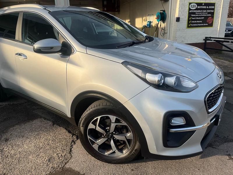 Usado Kia Sportage 130 HP (95 kW) 2021 Prateado SUV